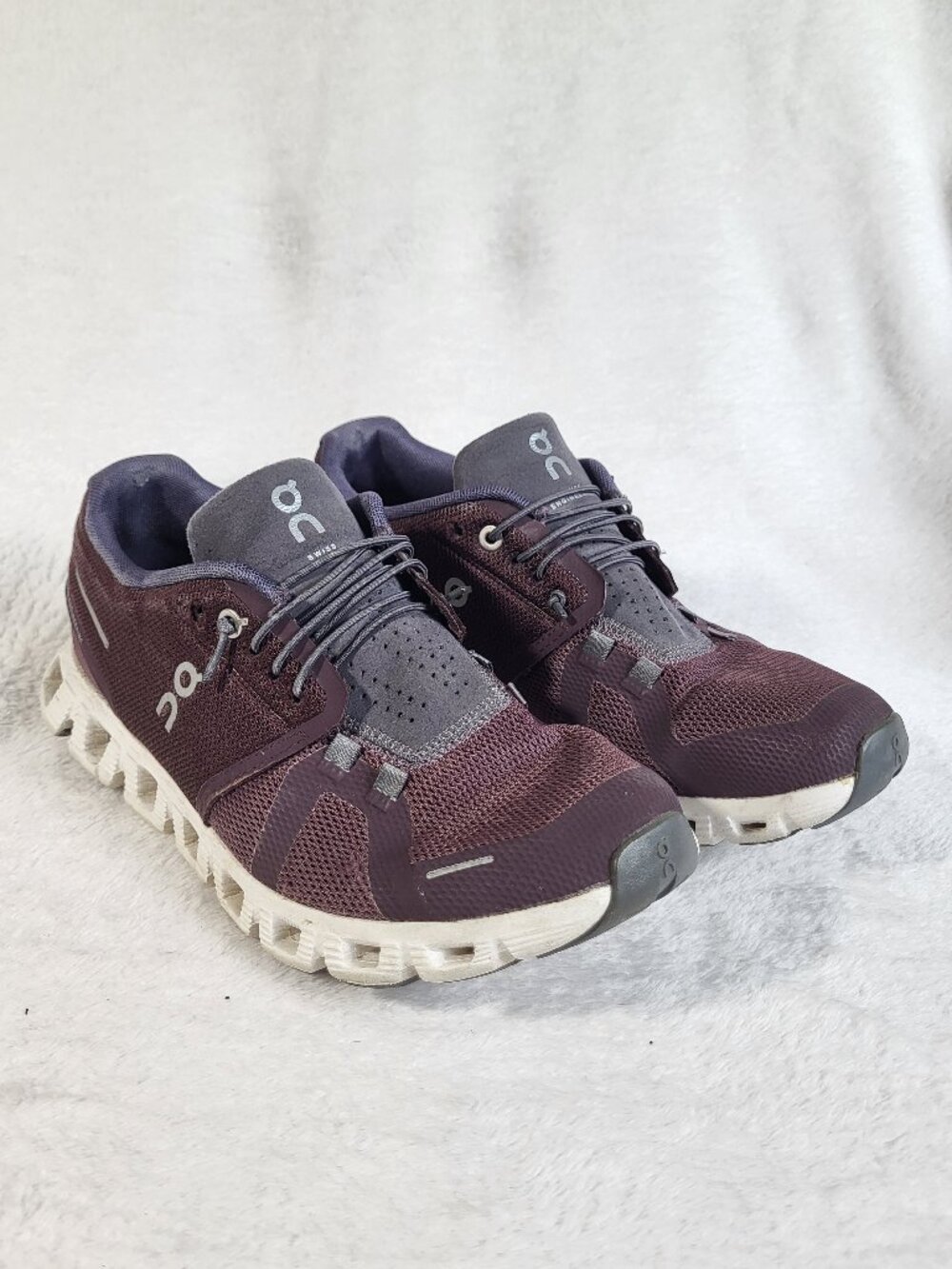 On Cloud 5 Running Shoes Womens 8.5